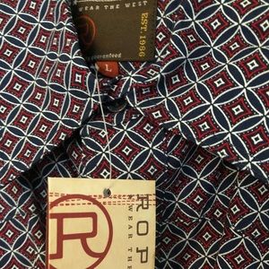 New! Men’s large Roper brand snap shirt